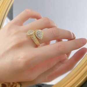 ROMAN INSPIRED LC WHITE SAPPHIRE RING - Image 3
